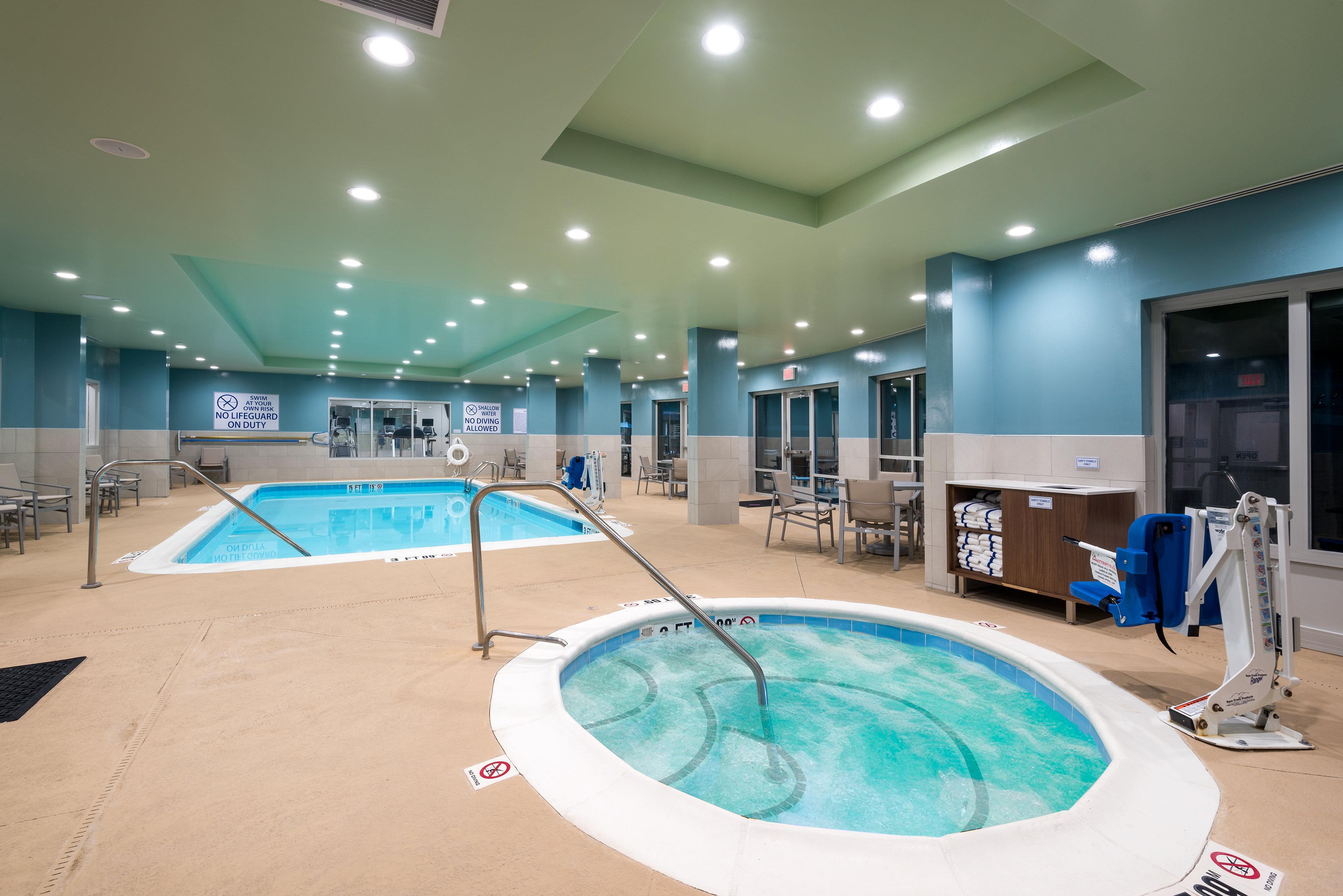 Holiday Inn Express & Suites Florence I-95 & I-20 Civic Ctr By Ihg Exterior foto